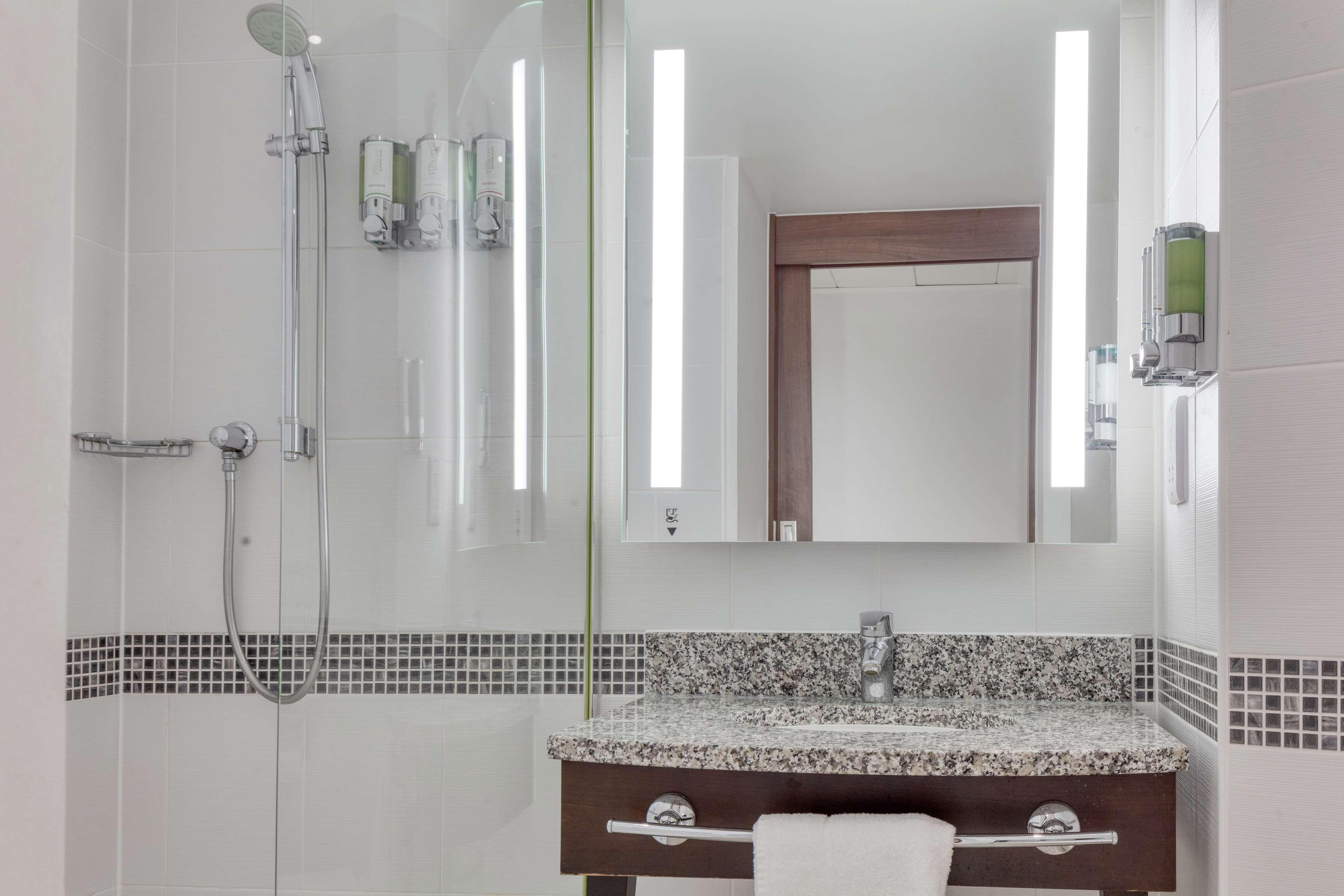 Hampton By Hilton 3*
